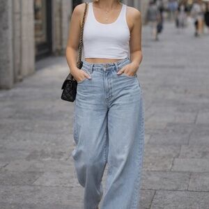 American Eagle Outfitters Light Baggy Wide Leg Jeans